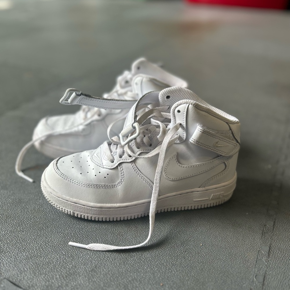 Kids Nike shoes